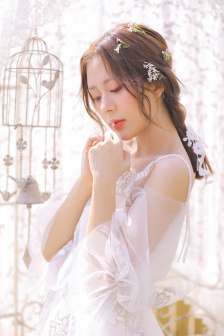 艳女还魂